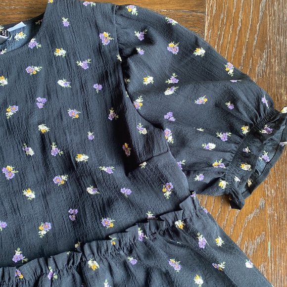 H&M floral peplum blouse - Picture 2 of 2